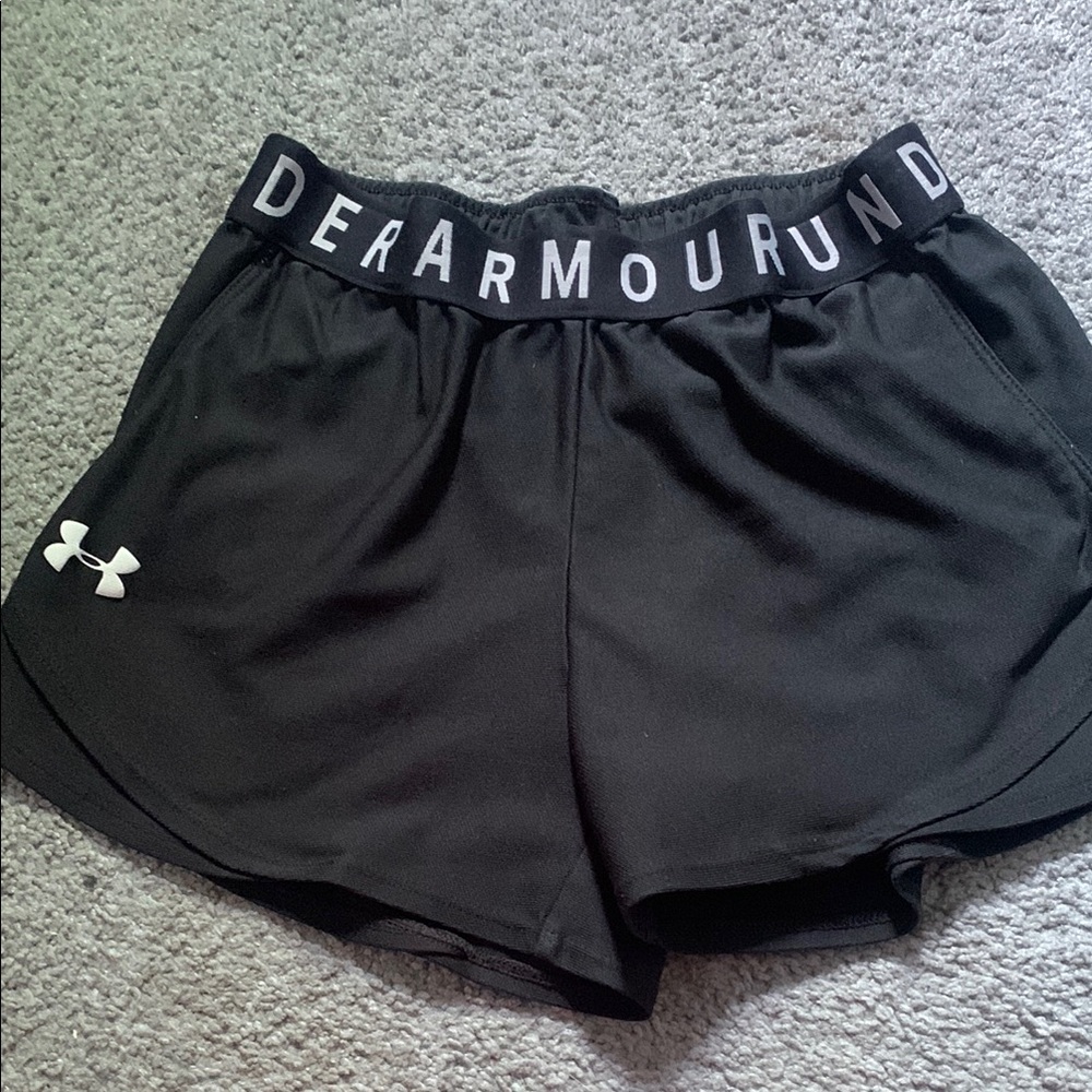 Under Armour Black Athletic Shorts Lightweight Elastic Waistband